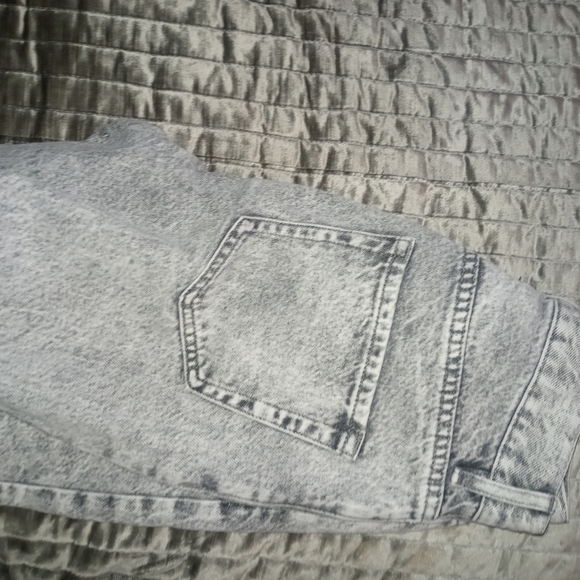 Jeans - Picture 3 of 3